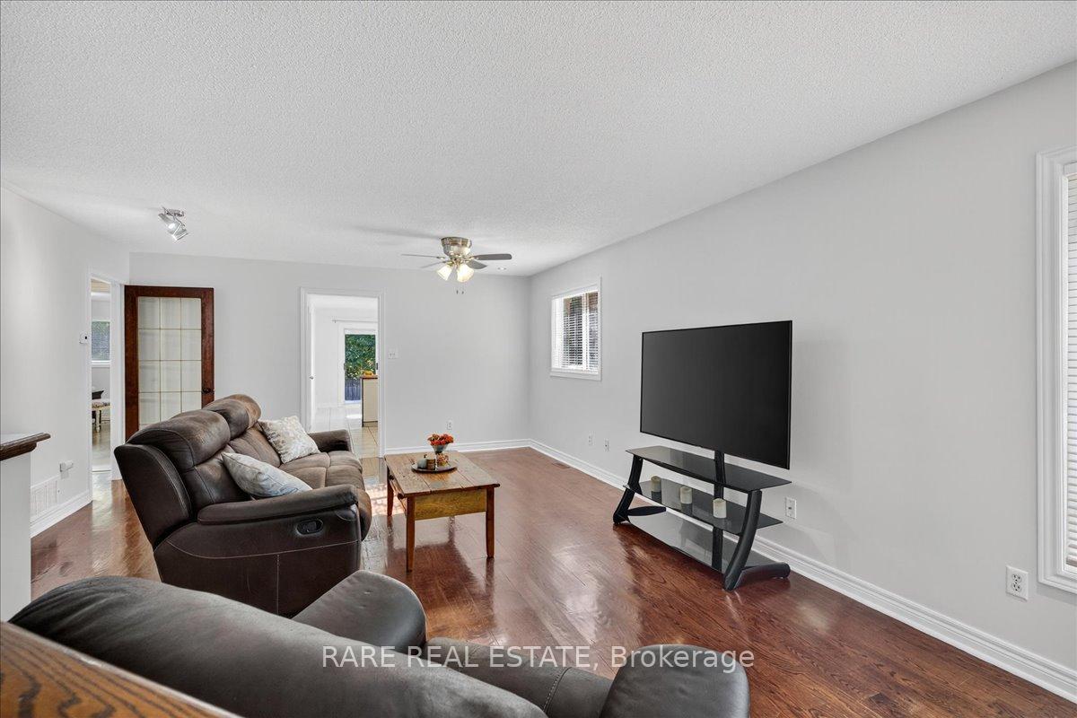 Photo 7 of 1069 Corrie Street, Innisfil, Alcona — HOMEH