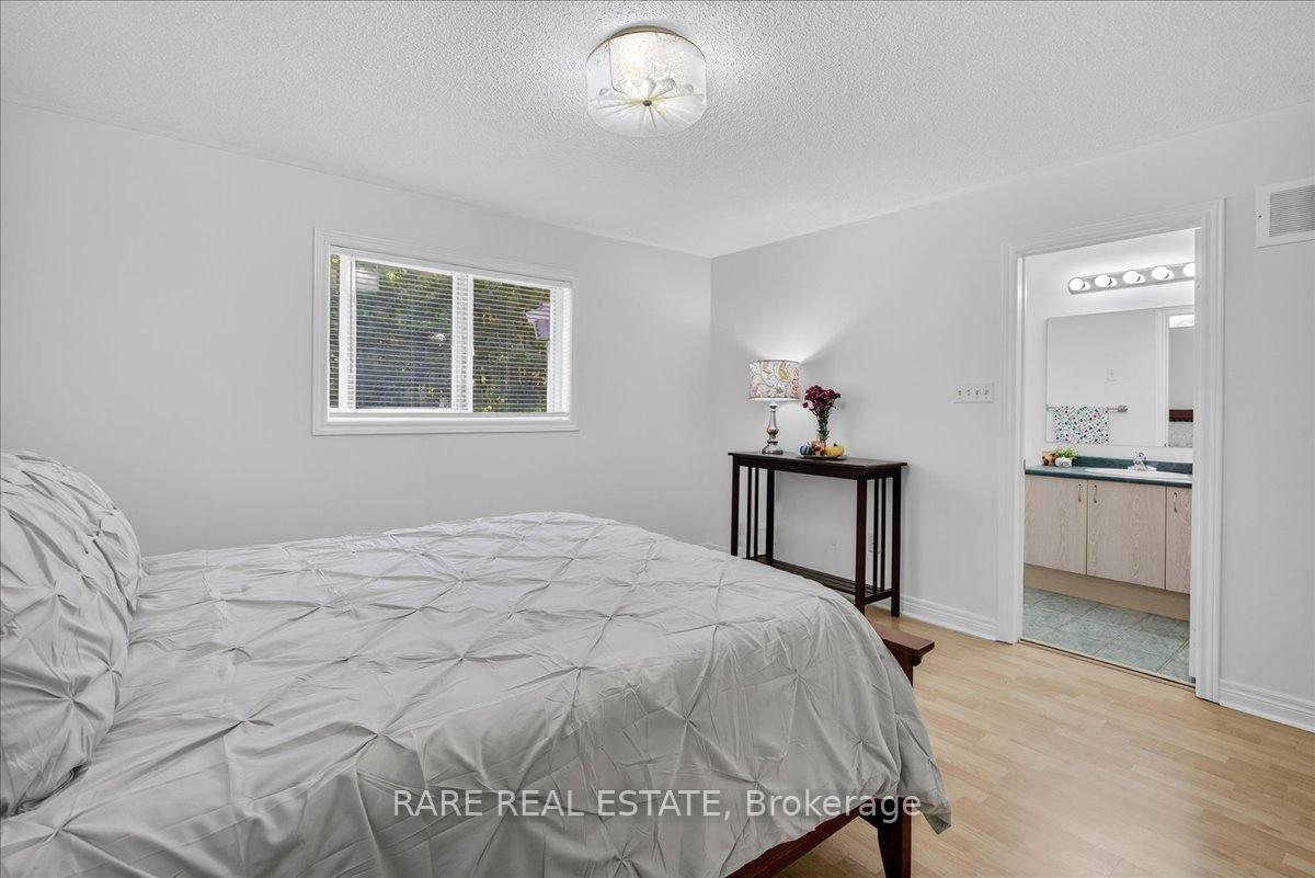 Photo 21 of 1069 Corrie Street, Innisfil, Alcona — HOMEH