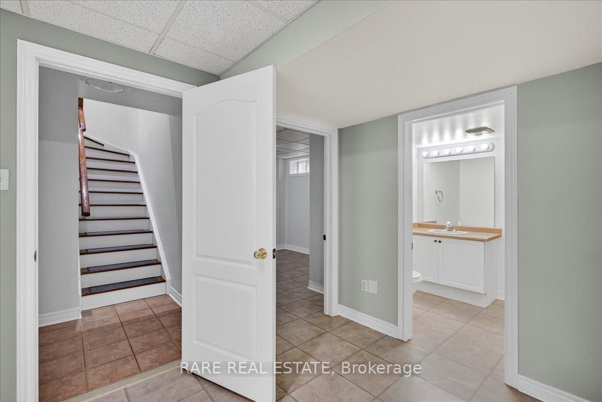 Photo 25 of 1069 Corrie Street, Innisfil, Alcona — HOMEH