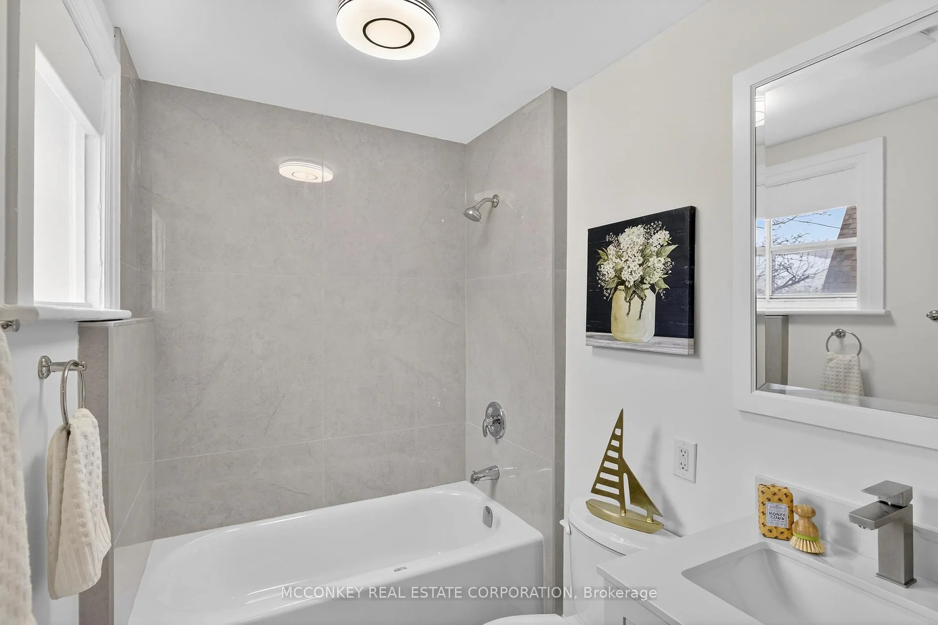 Photo 14 of 639 Rubidge Street, Peterborough, Town Ward 3 — HOMEH