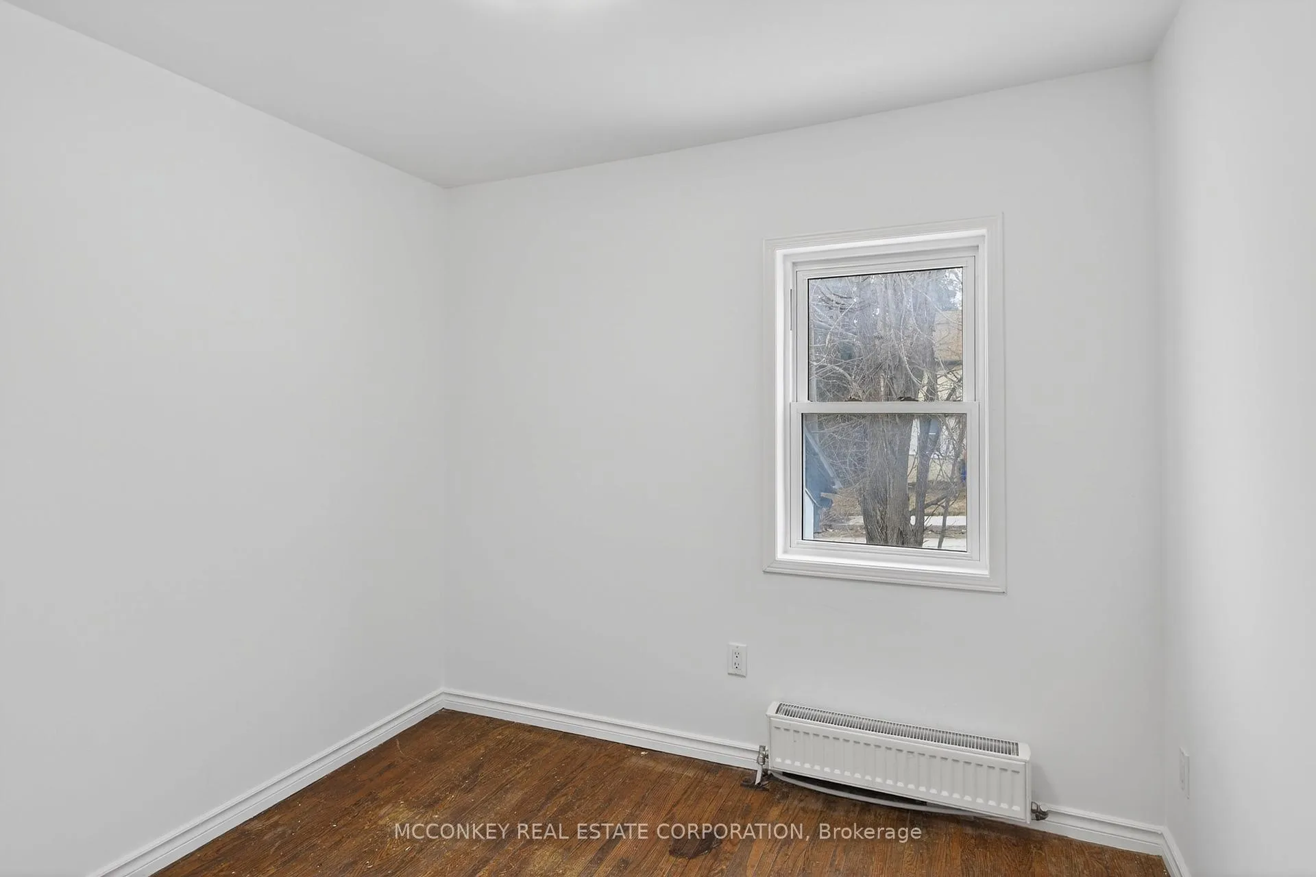 Photo 17 of 639 Rubidge Street, Peterborough, Town Ward 3 — HOMEH