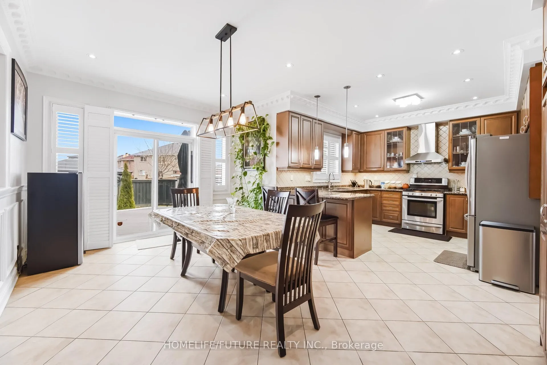 Photo 17 of 73 Egypt Drive, Brampton, Sandringham-Wellington — HOMEH