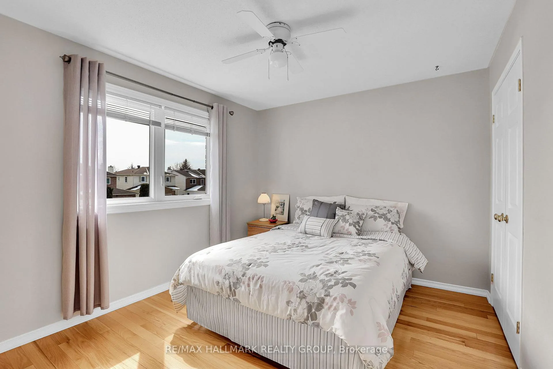 Photo 29 of 1589 Champneuf Drive, Ottawa, Chateauneuf — HOMEH
