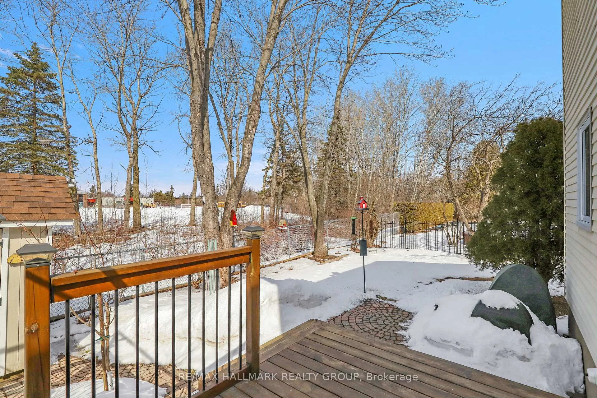 Photo 36 of 1589 Champneuf Drive, Ottawa, Chateauneuf — HOMEH