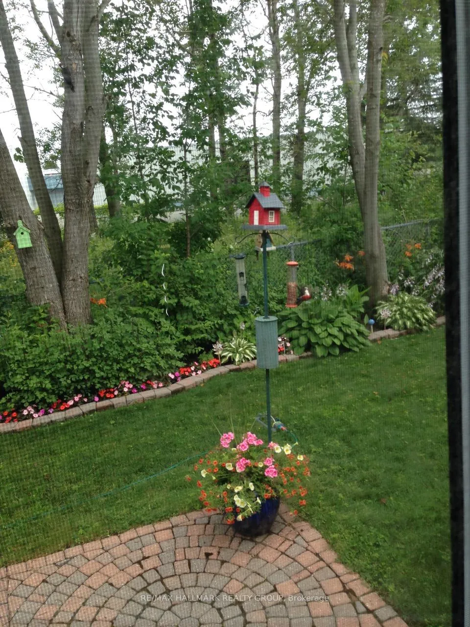 Photo 39 of 1589 Champneuf Drive, Ottawa, Chateauneuf — HOMEH