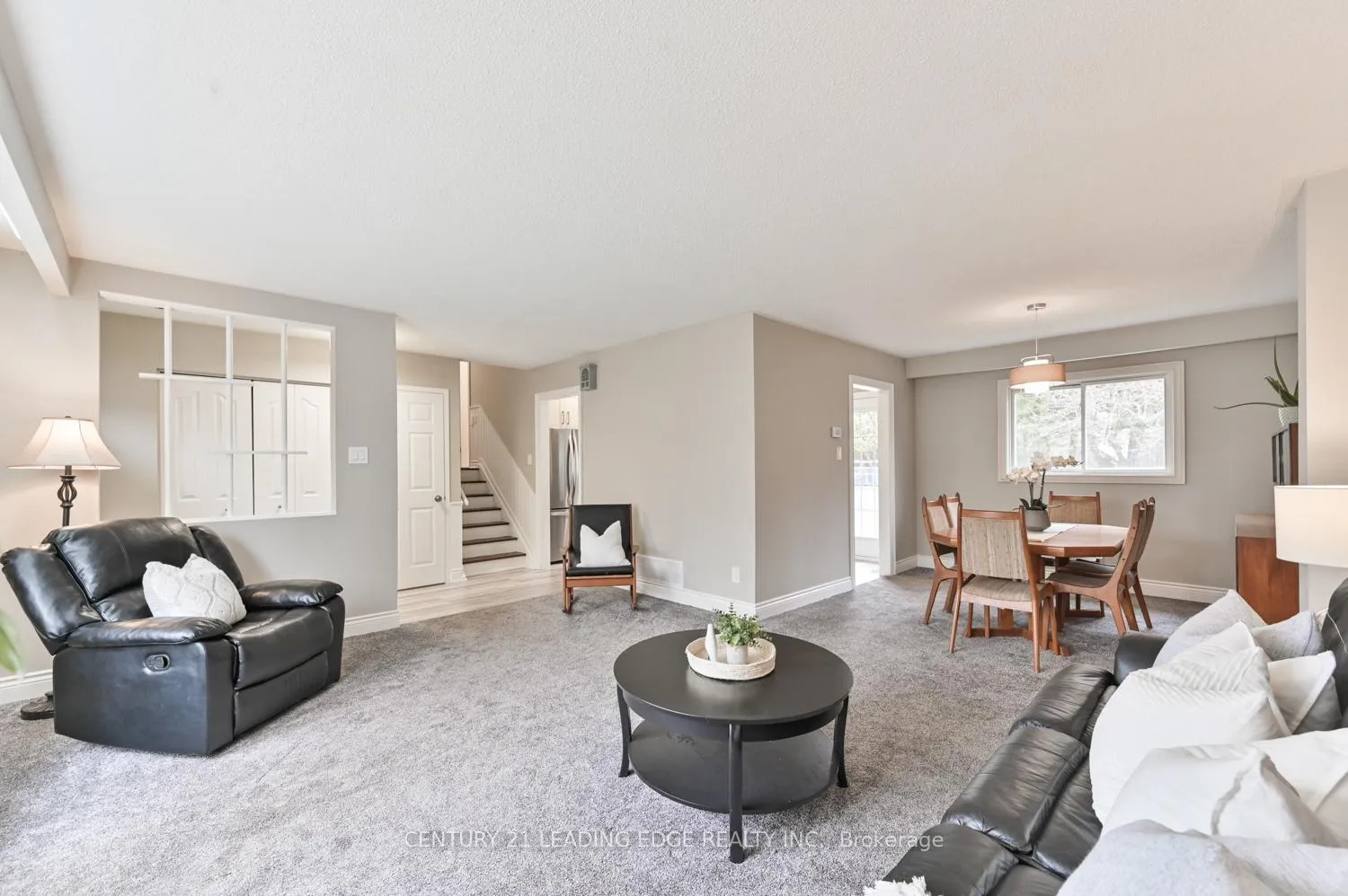 Photo 8 of 47 Wootten Way N, Markham, Markham Village — HOMEH