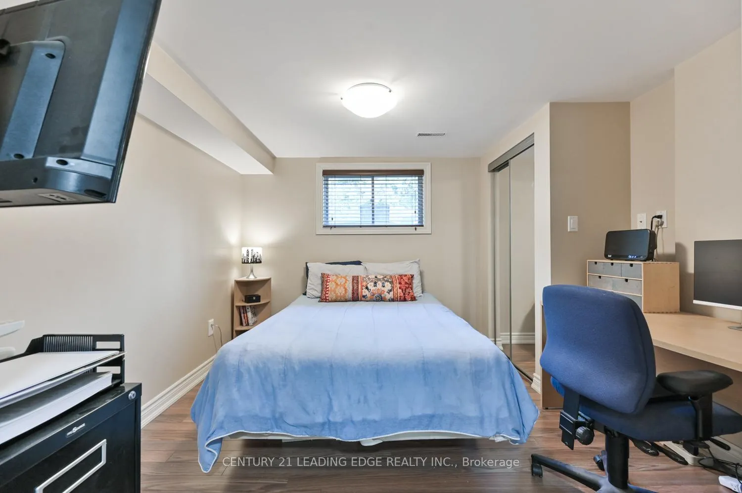 Photo 27 of 47 Wootten Way N, Markham, Markham Village — HOMEH