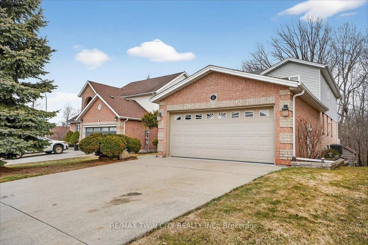 Photo 4 of 6 Ardwood Place, Kitchener — HOMEH