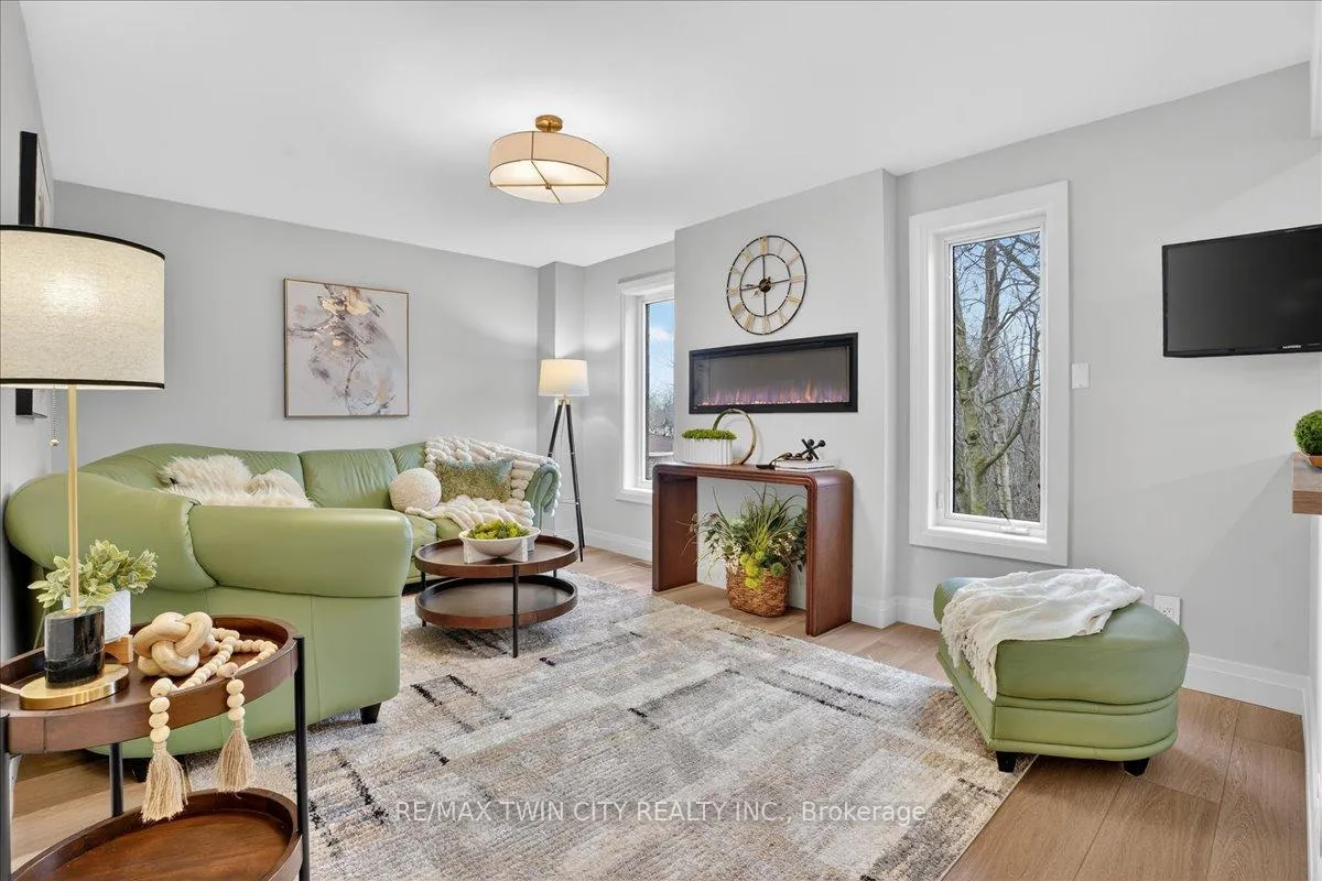 Photo 17 of 6 Ardwood Place, Kitchener — HOMEH