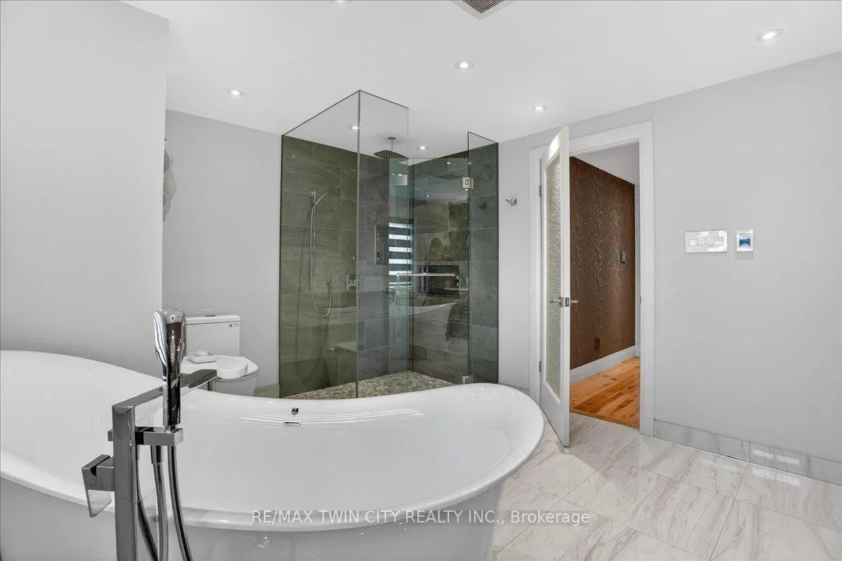 Photo 29 of 6 Ardwood Place, Kitchener — HOMEH