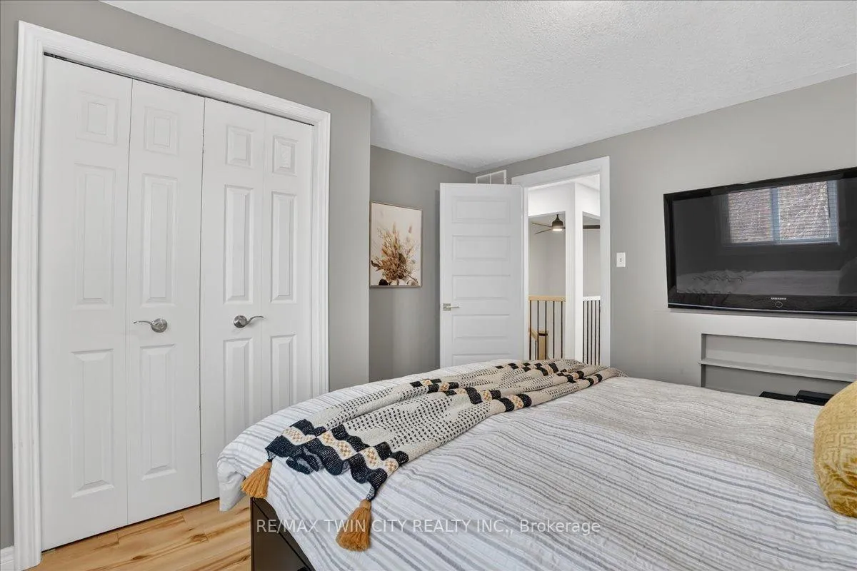 Photo 33 of 6 Ardwood Place, Kitchener — HOMEH