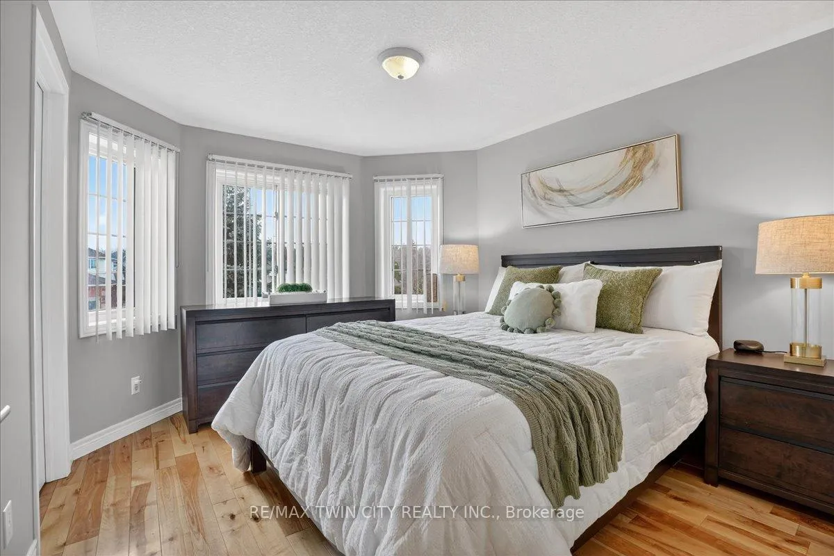 Photo 34 of 6 Ardwood Place, Kitchener — HOMEH