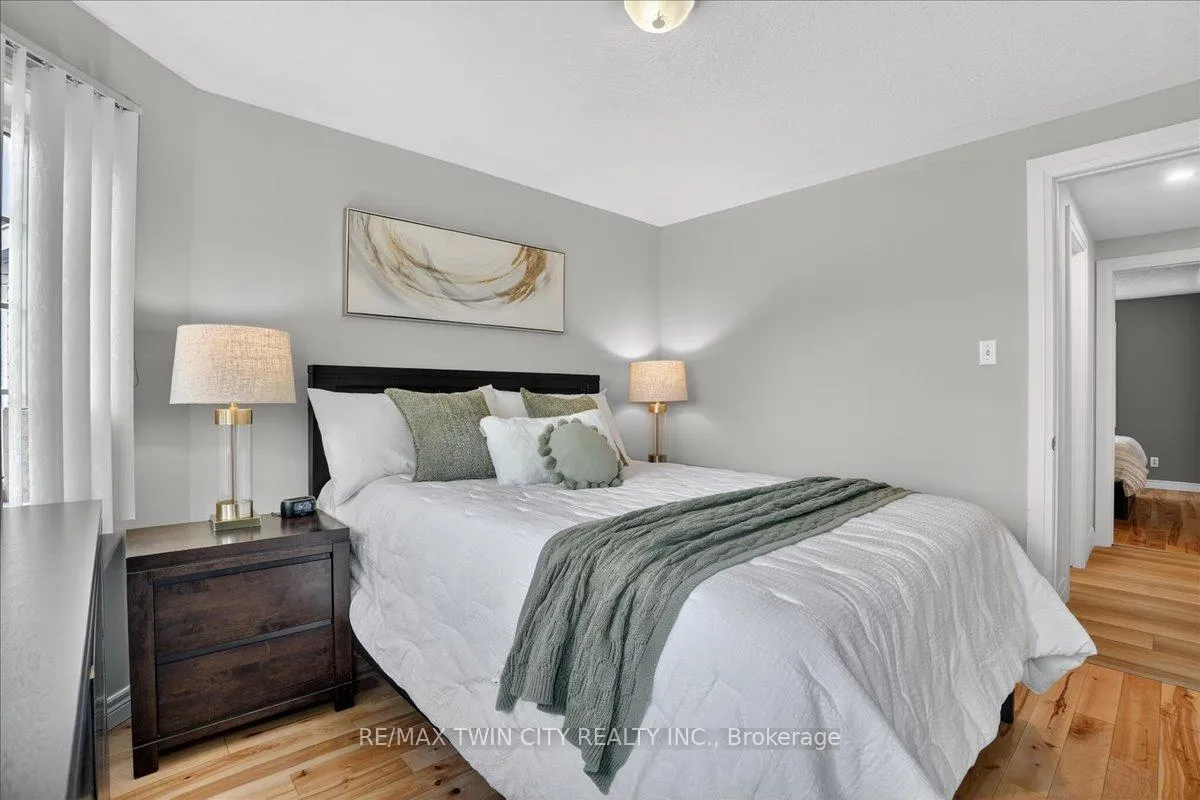 Photo 35 of 6 Ardwood Place, Kitchener — HOMEH