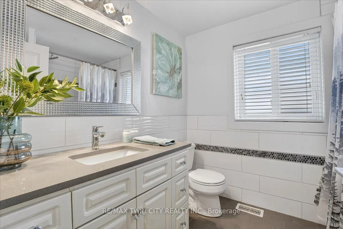 Photo 36 of 6 Ardwood Place, Kitchener — HOMEH
