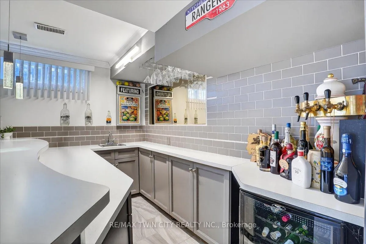 Photo 40 of 6 Ardwood Place, Kitchener — HOMEH