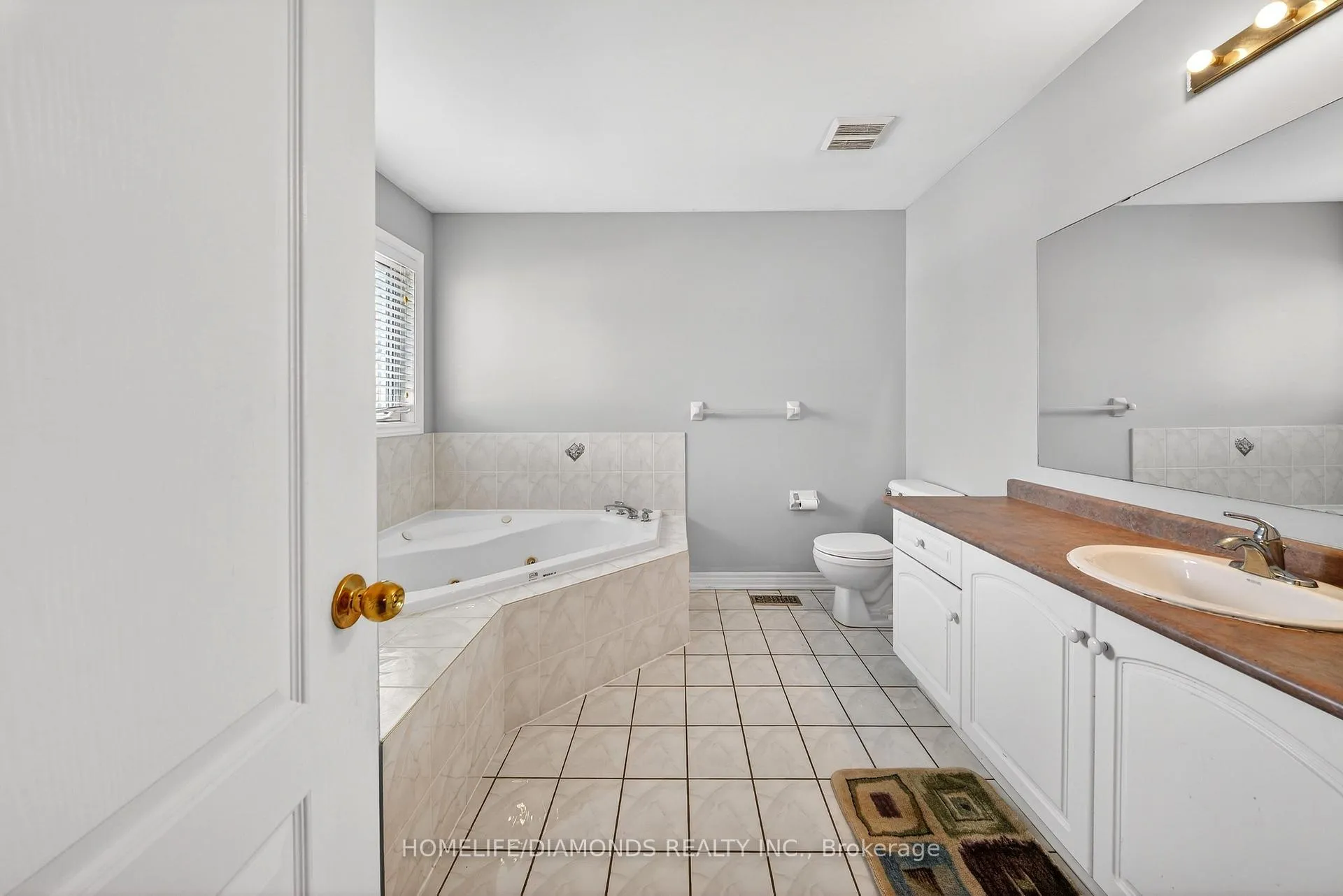 Photo 25 of 62 Don Minaker Drive, Brampton, Bram East — HOMEH