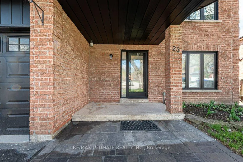 Photo 2 of 23 Morrow Drive, New Tecumseth, Alliston — HOMEH