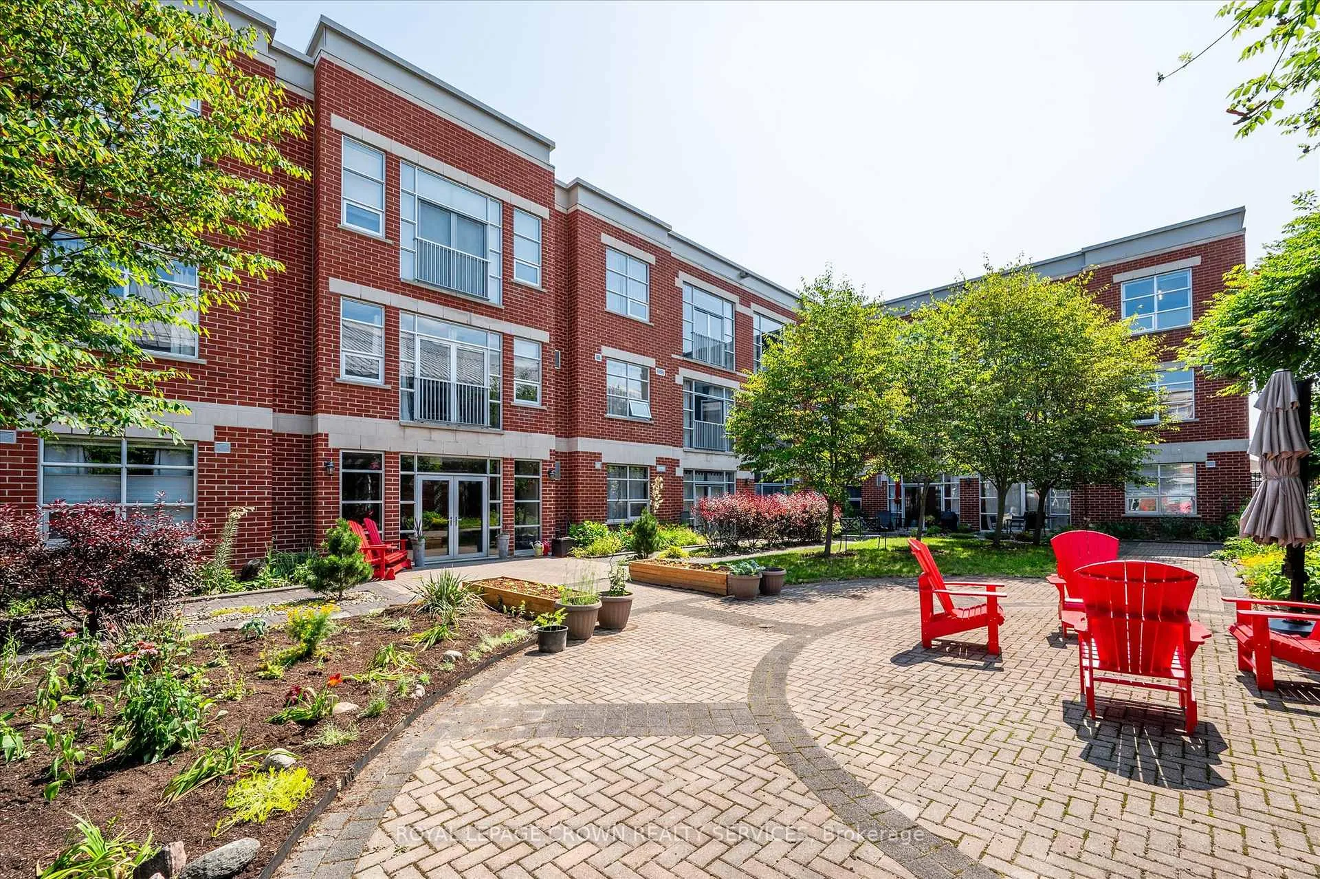 Photo 9 of Unit 218, 165 Duke Street E, Kitchener, King East — HOMEH
