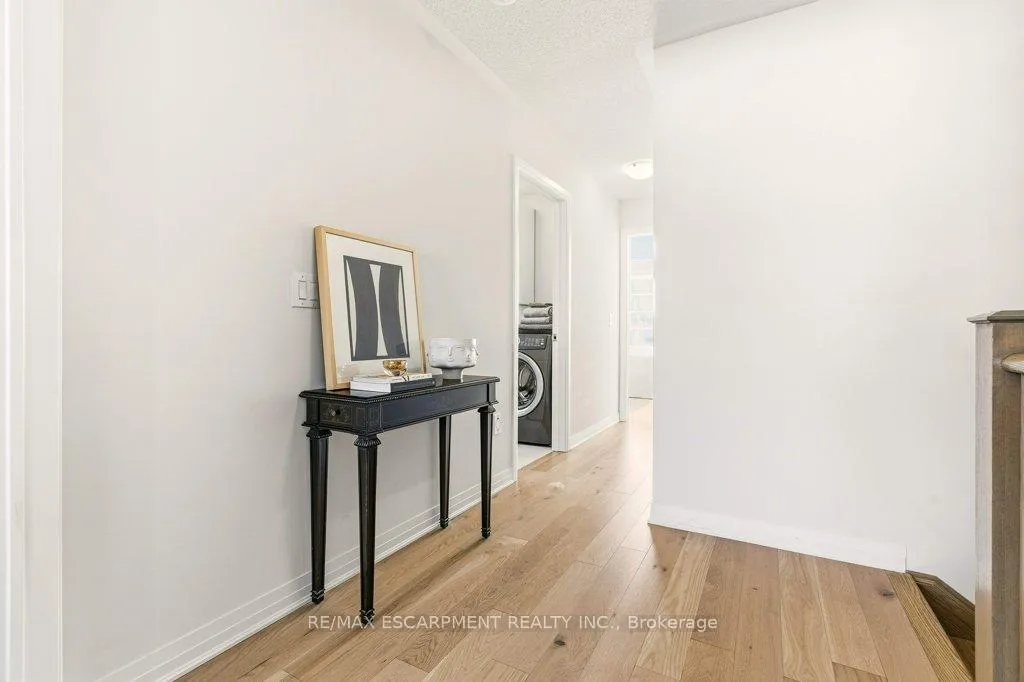Photo 24 of 3998 Fracchioni Drive, Lincoln, Beamsville — HOMEH