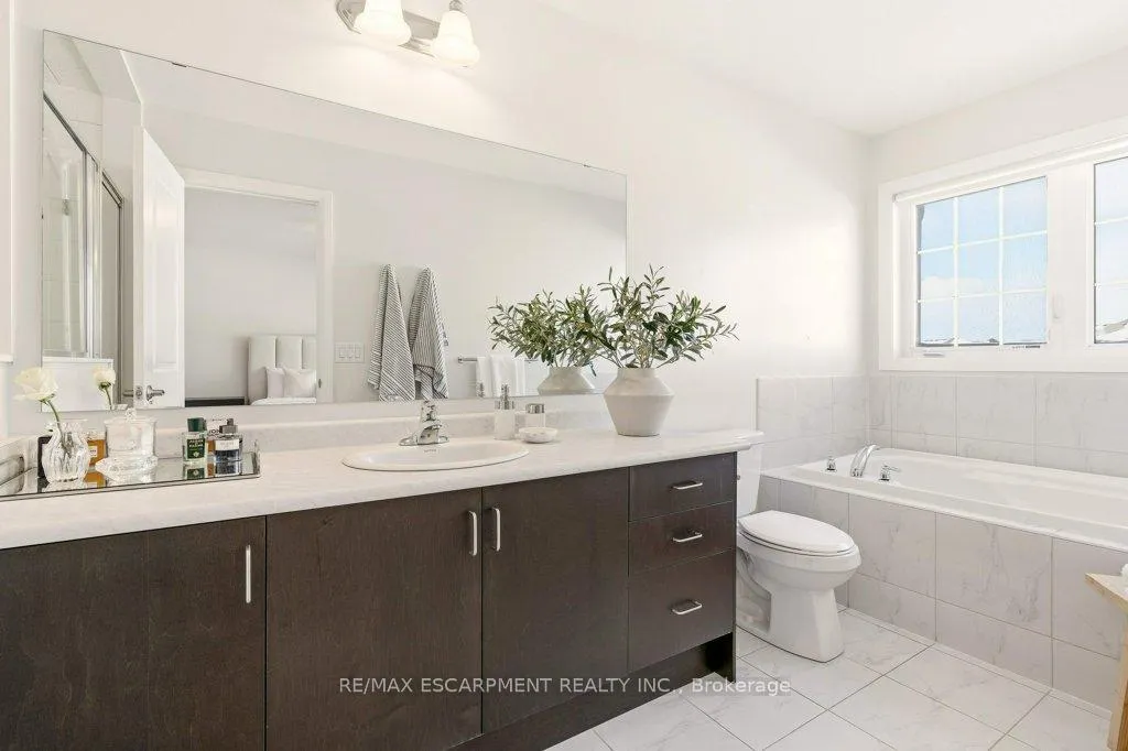 Photo 29 of 3998 Fracchioni Drive, Lincoln, Beamsville — HOMEH
