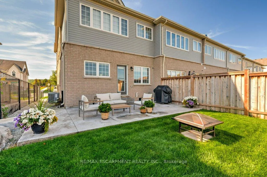 Photo 43 of 3998 Fracchioni Drive, Lincoln, Beamsville — HOMEH