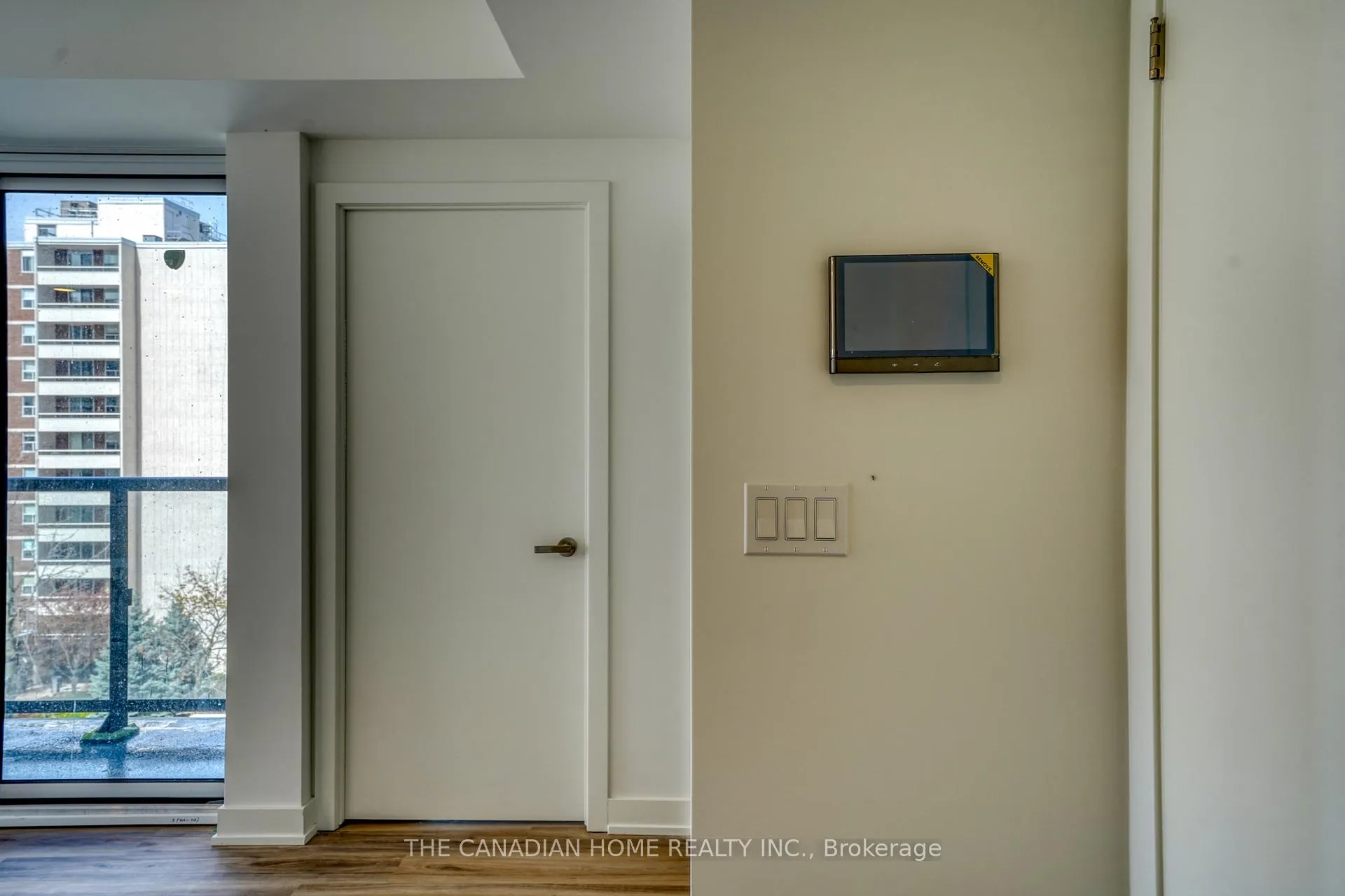 Photo 9 of Unit 511, 370 Martha Street, Burlington, Brant — HOMEH