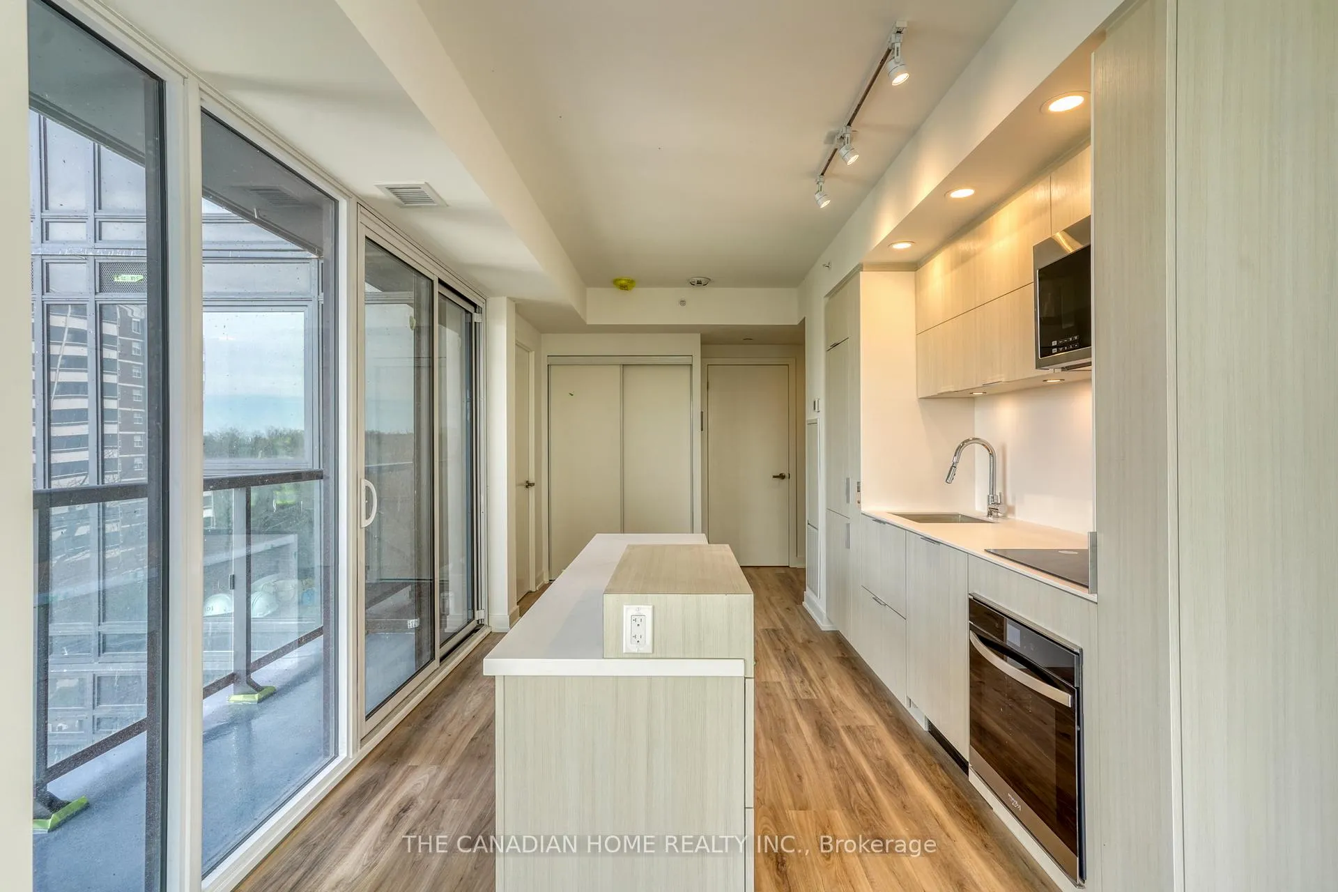 Photo 11 of Unit 511, 370 Martha Street, Burlington, Brant — HOMEH