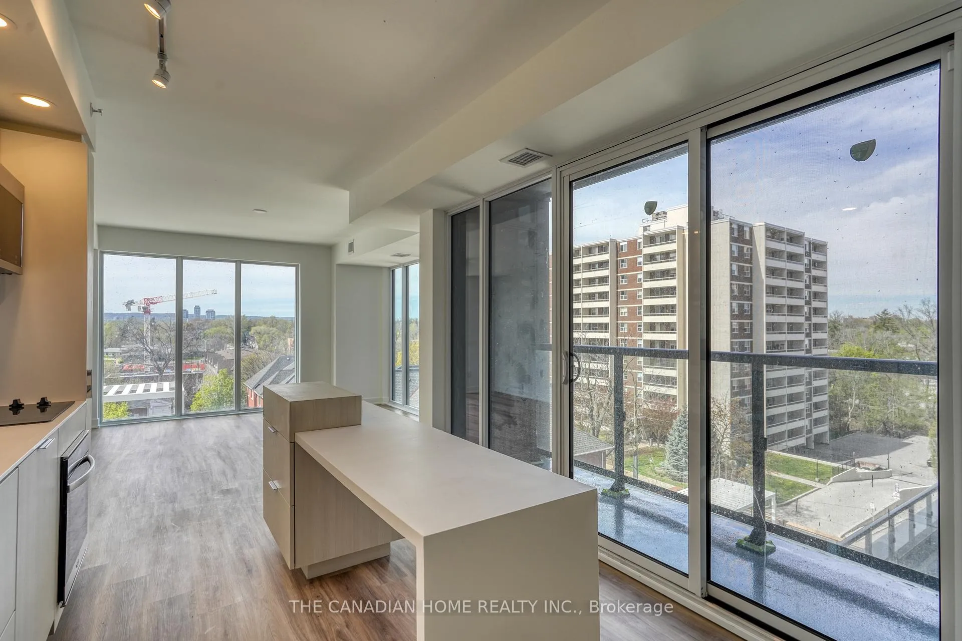 Photo 12 of Unit 511, 370 Martha Street, Burlington, Brant — HOMEH