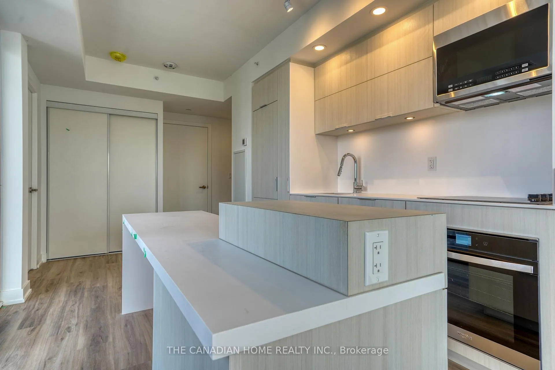 Photo 16 of Unit 511, 370 Martha Street, Burlington, Brant — HOMEH