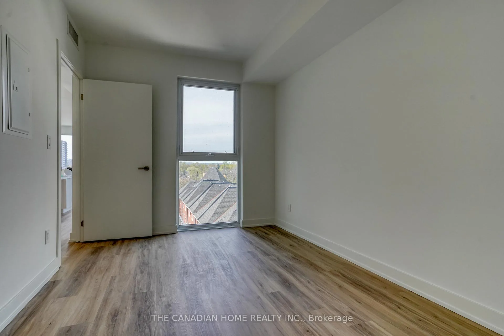 Photo 19 of Unit 511, 370 Martha Street, Burlington, Brant — HOMEH