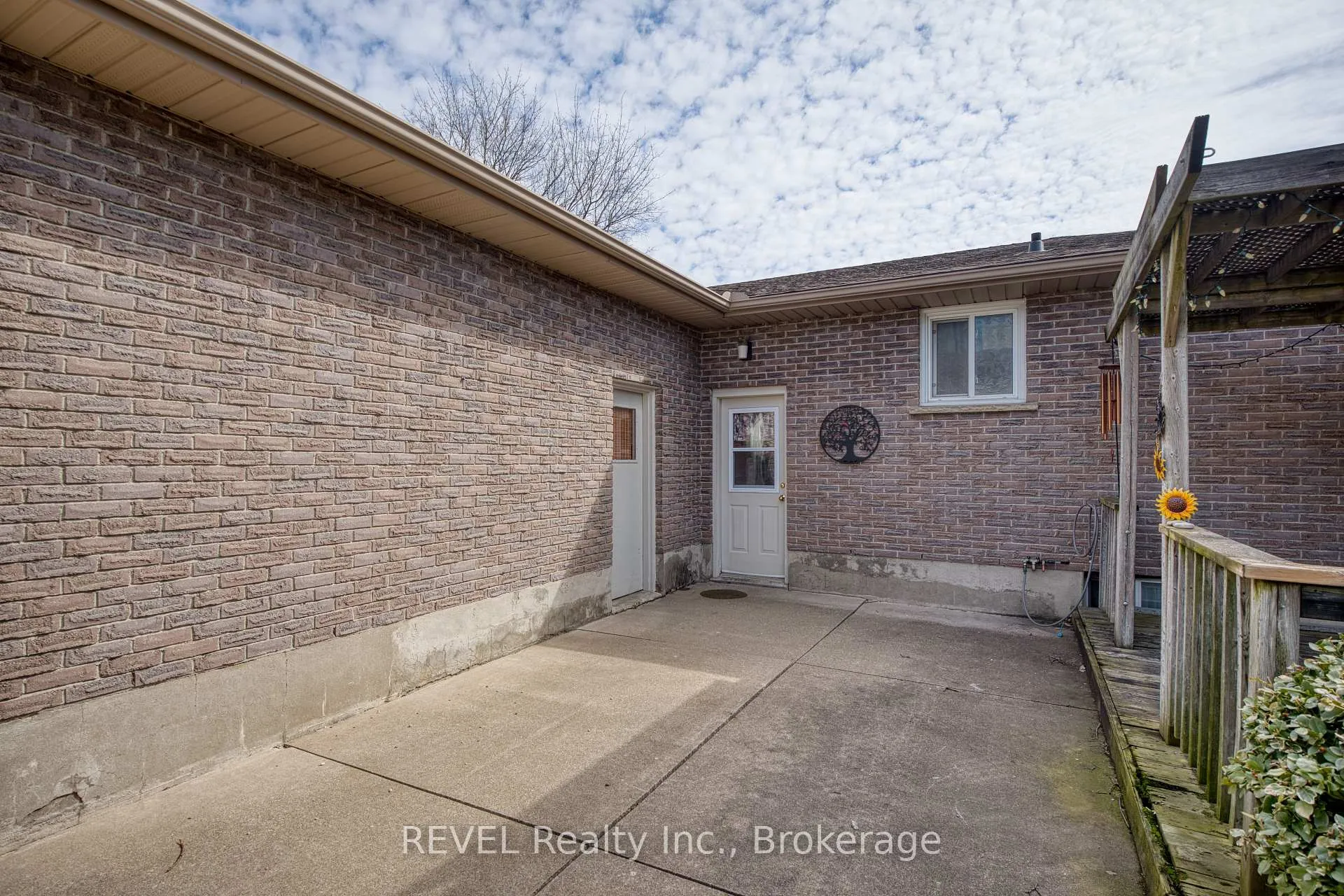 Photo 41 of 95 Loyalist Drive, Welland, Prince Charles — HOMEH