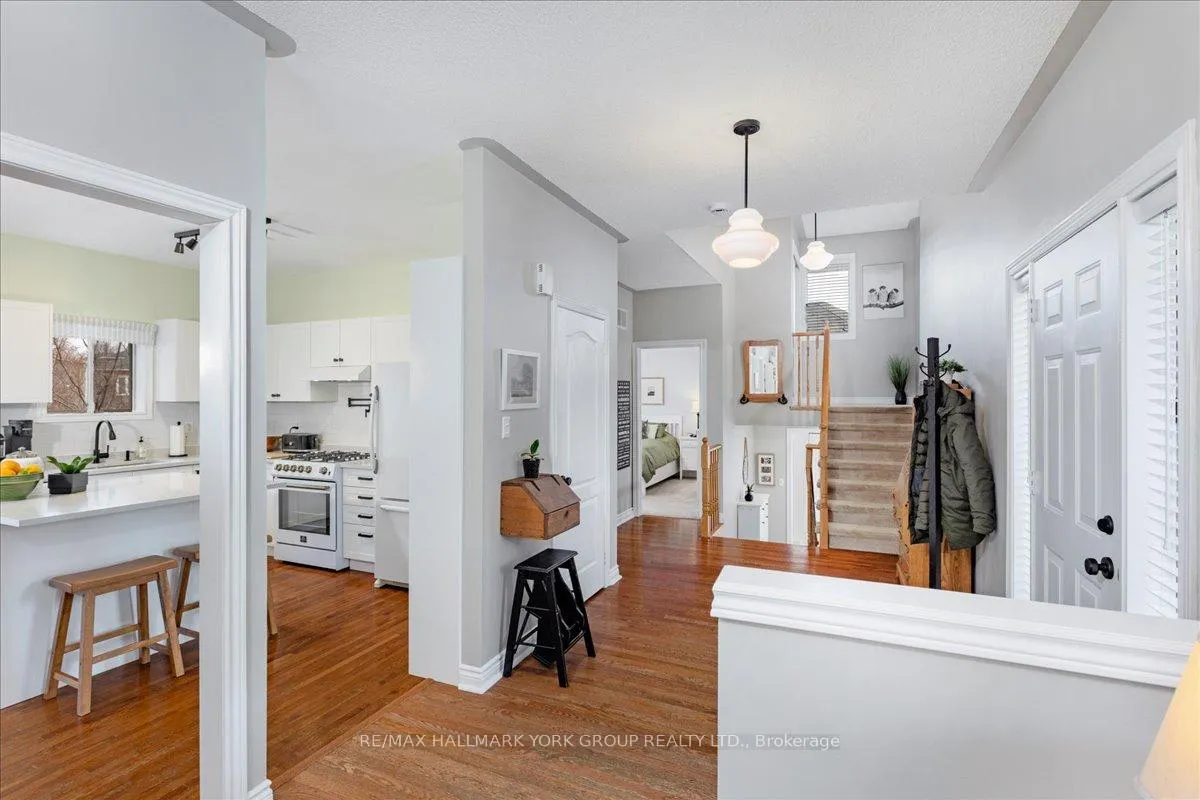 Photo 13 of 22 Margaret Place, Georgina, Keswick North — HOMEH