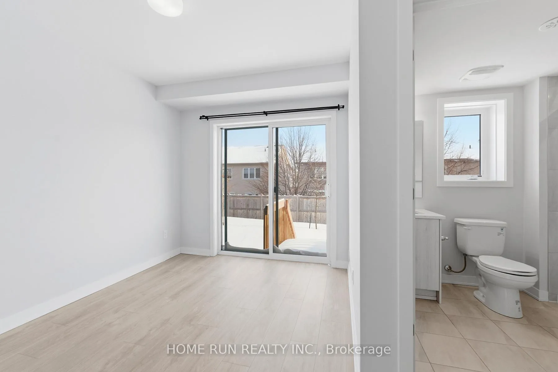 Photo 4 of 752 Kinstead Private, Ottawa, Stittsville (North) — HOMEH