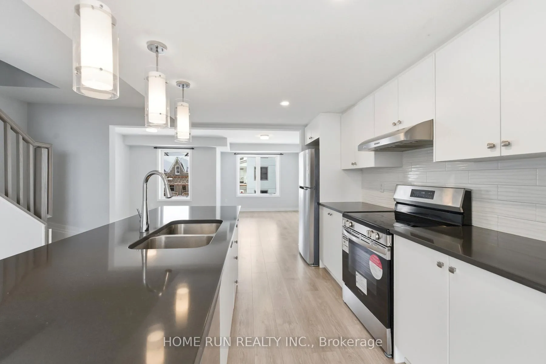 Photo 10 of 752 Kinstead Private, Ottawa, Stittsville (North) — HOMEH