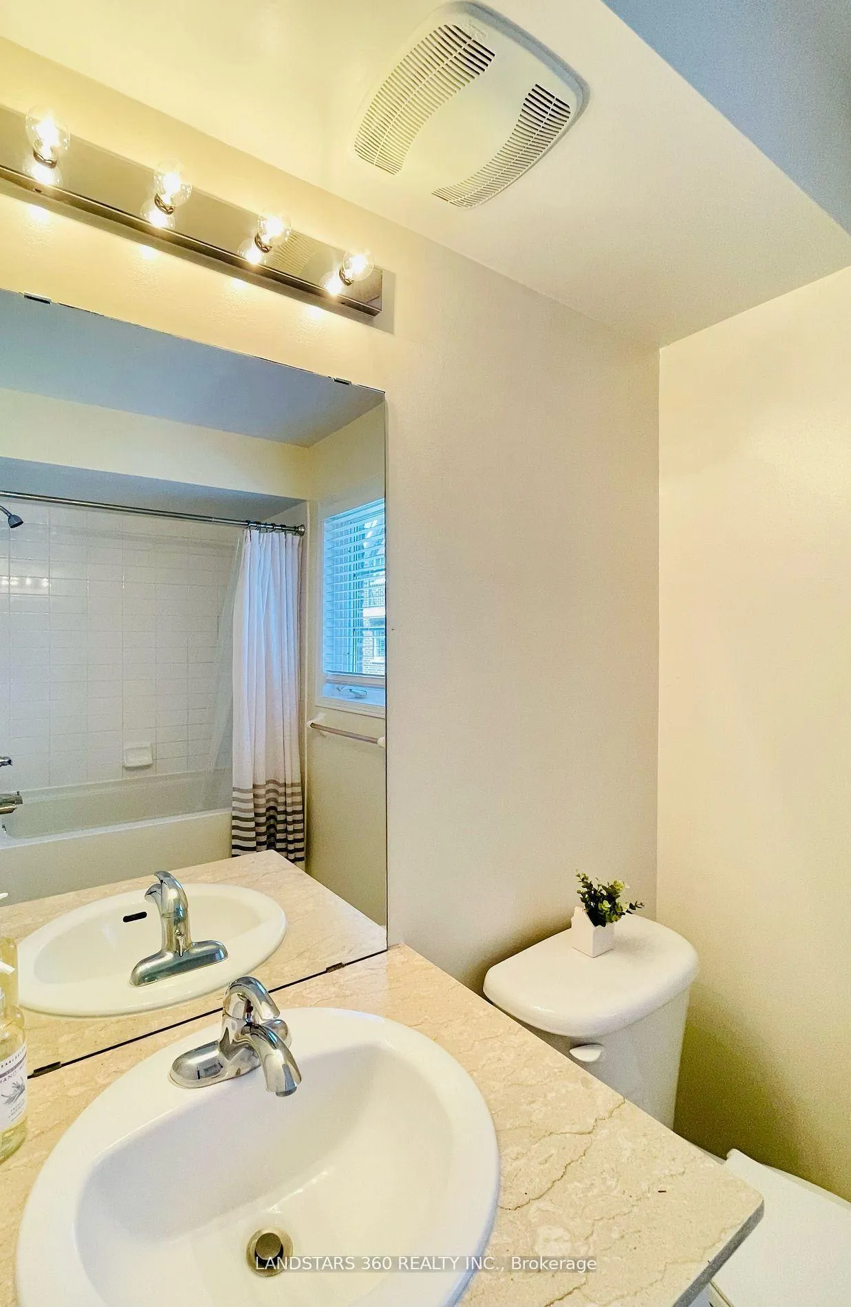 Photo 12 of Unit #109, 109 The Queensway, Toronto, High Park-Swansea — HOMEH