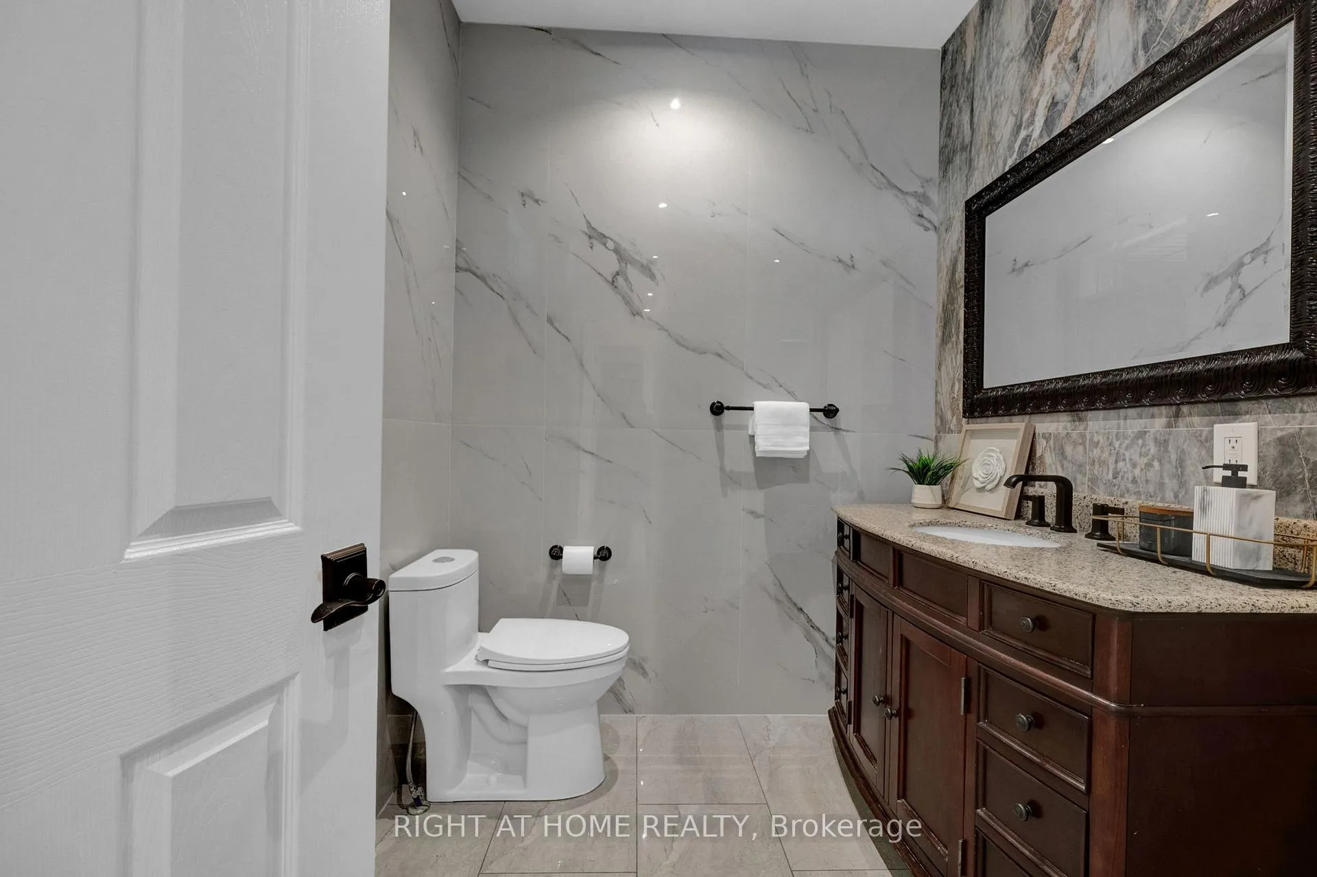 Photo 8 of 3850 Kinsale Road, Pickering, Rural Pickering — HOMEH