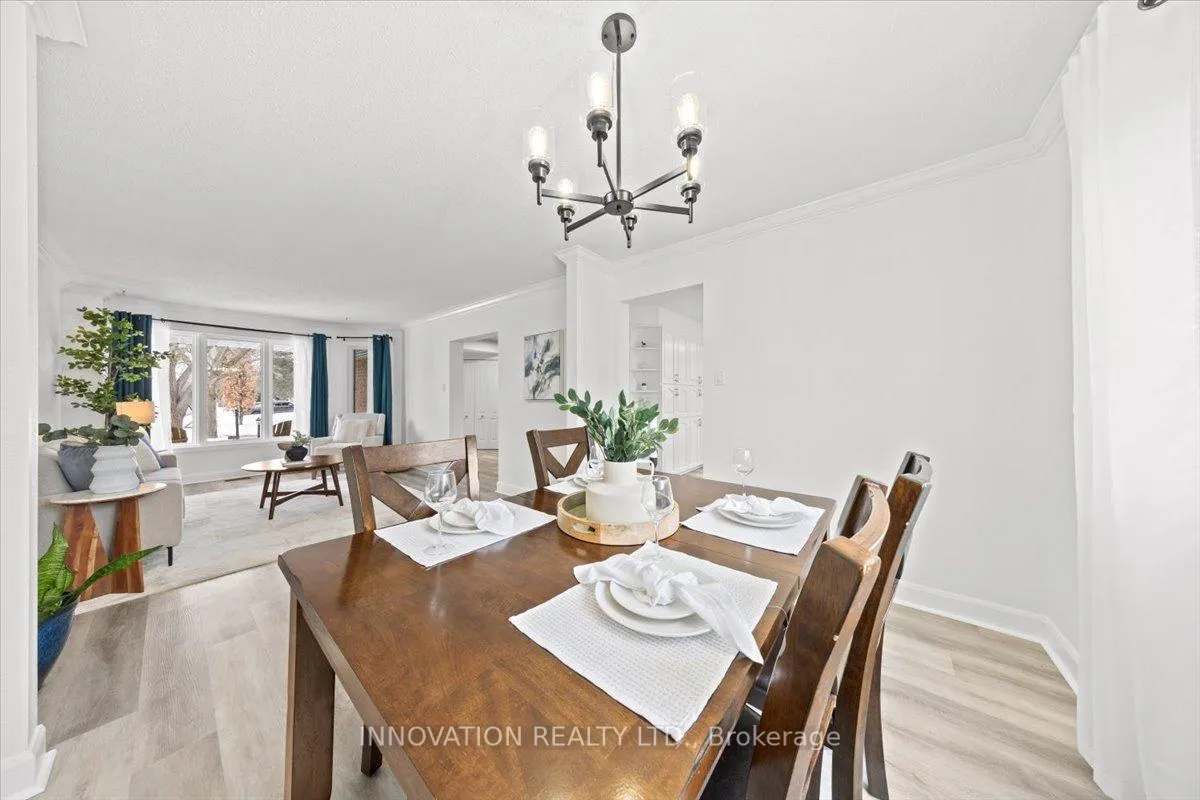 Photo 6 of 30 Fernbrook Place, Ottawa, Kanata - Emerald Meadows/Trailwest — HOMEH