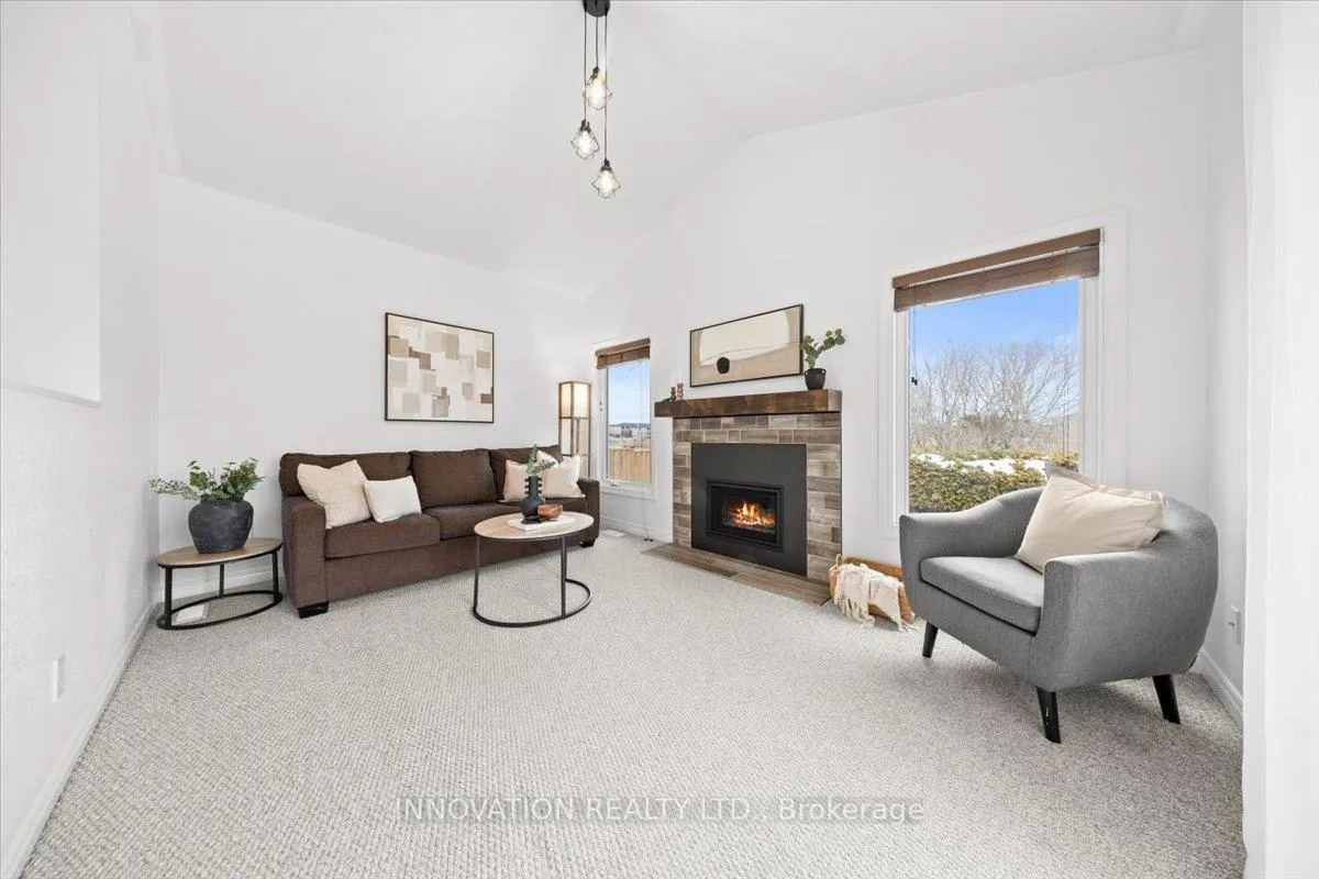 Photo 11 of 30 Fernbrook Place, Ottawa, Kanata - Emerald Meadows/Trailwest — HOMEH