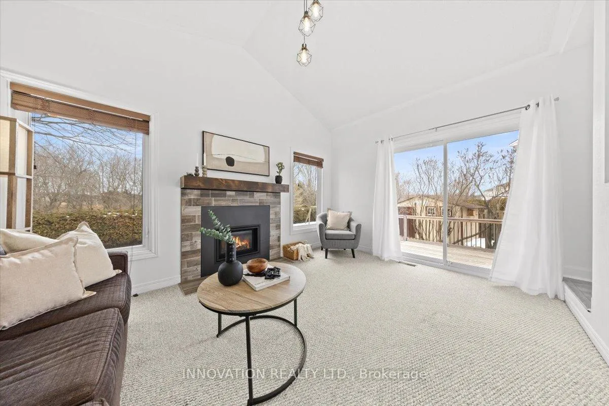 Photo 12 of 30 Fernbrook Place, Ottawa, Kanata - Emerald Meadows/Trailwest — HOMEH