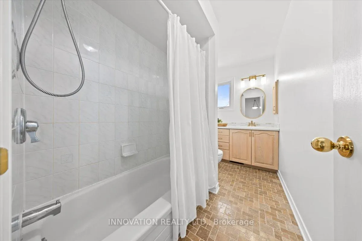Photo 19 of 30 Fernbrook Place, Ottawa, Kanata - Emerald Meadows/Trailwest — HOMEH