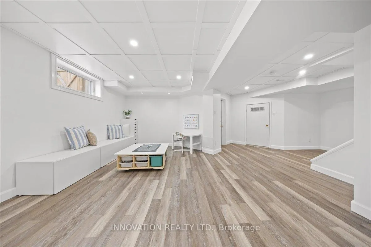Photo 25 of 30 Fernbrook Place, Ottawa, Kanata - Emerald Meadows/Trailwest — HOMEH