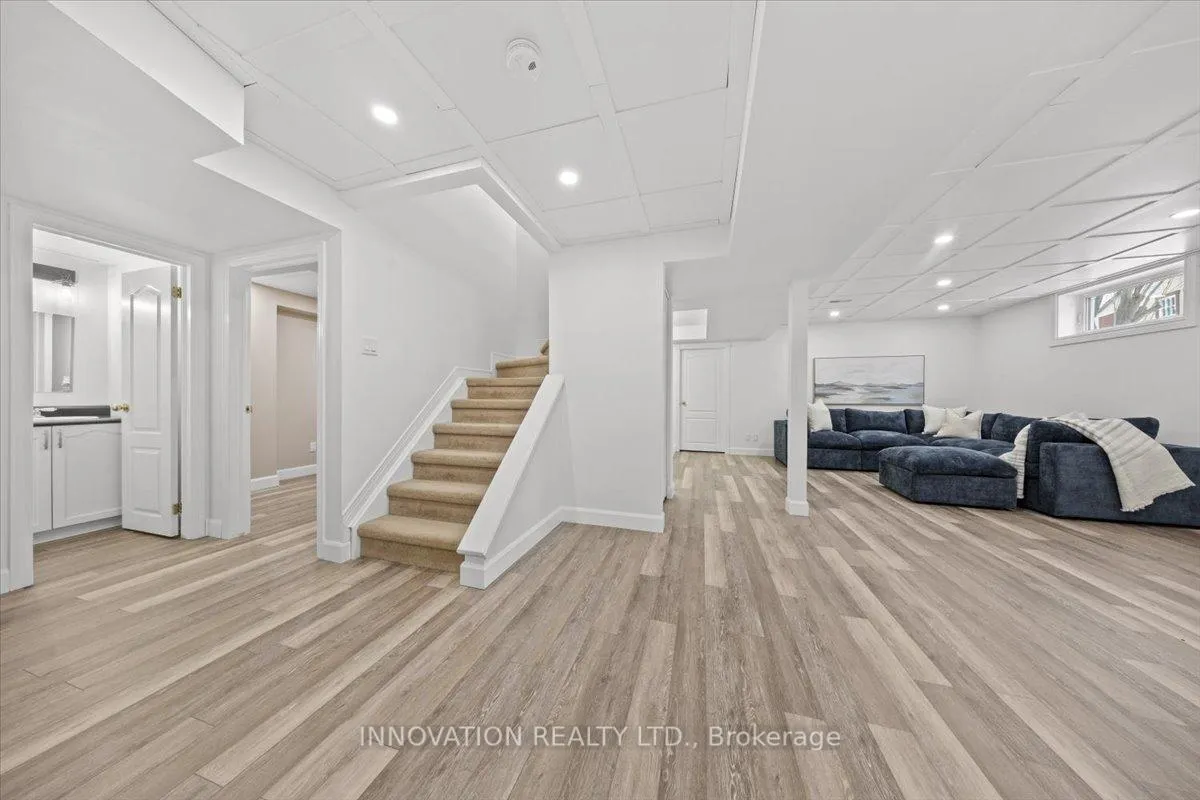 Photo 26 of 30 Fernbrook Place, Ottawa, Kanata - Emerald Meadows/Trailwest — HOMEH