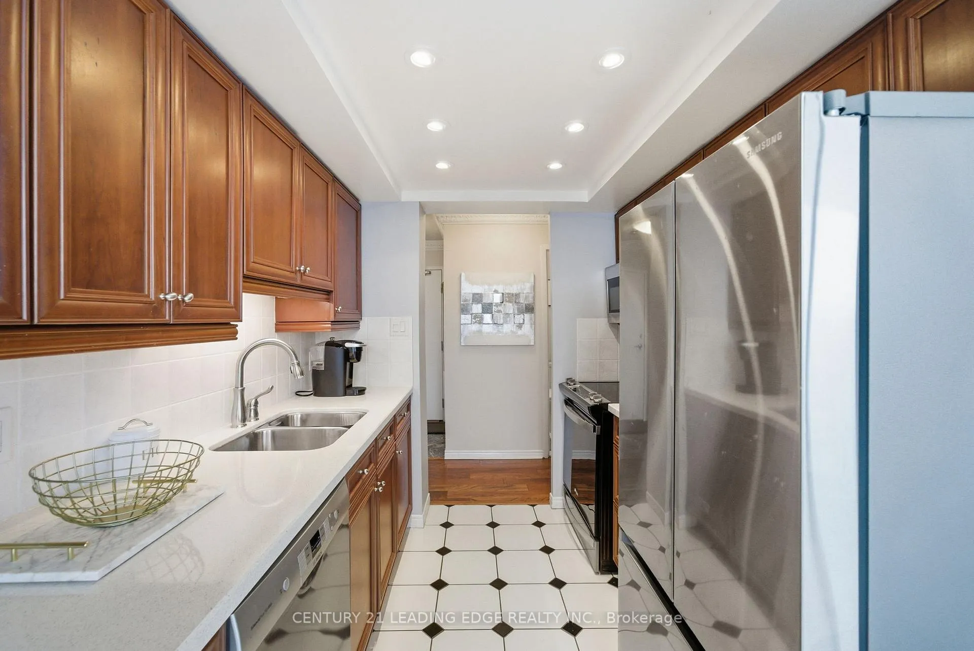 Photo 15 of Unit 1204, 360 Watson Street, Whitby, Port Whitby — HOMEH