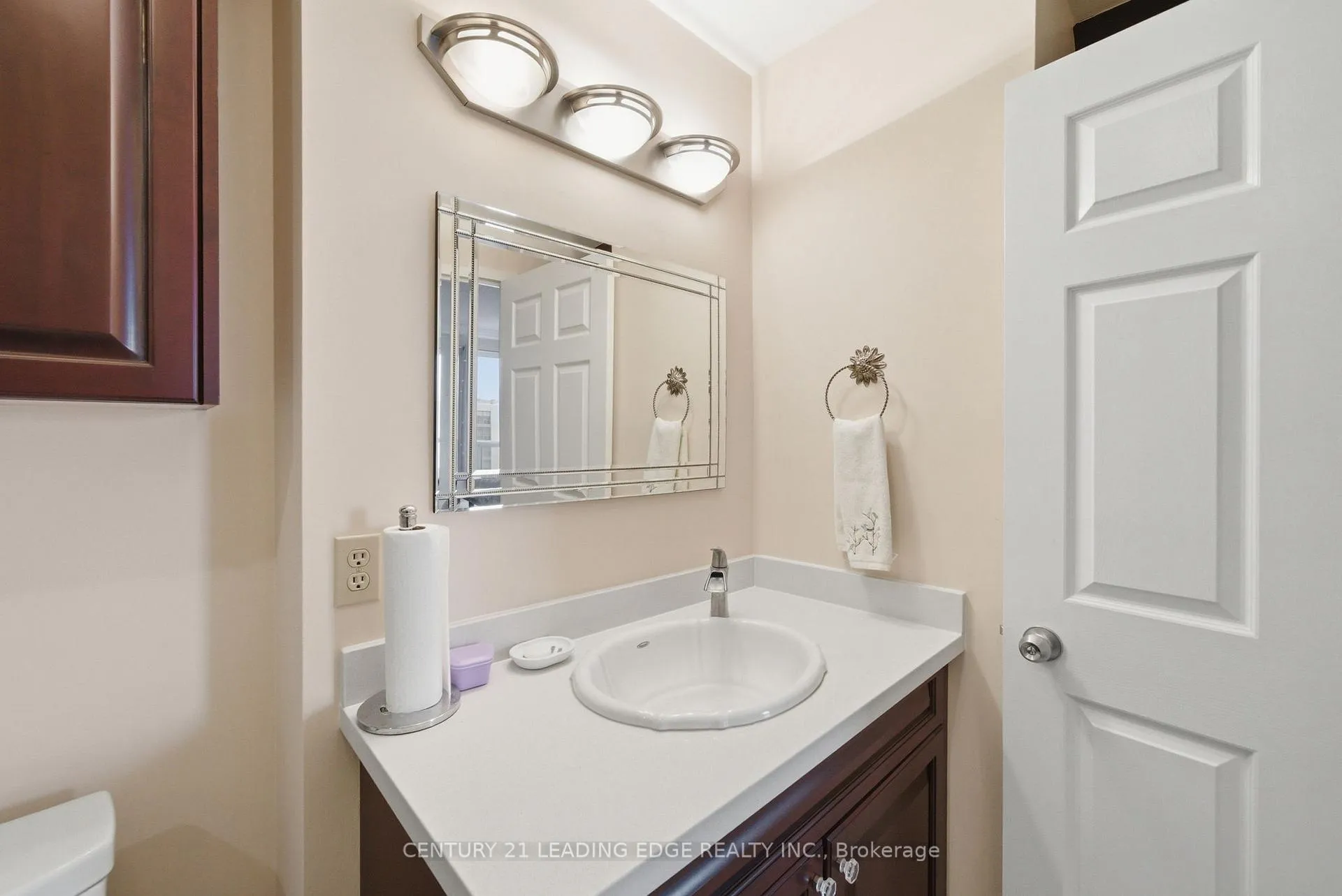 Photo 28 of Unit 1204, 360 Watson Street, Whitby, Port Whitby — HOMEH