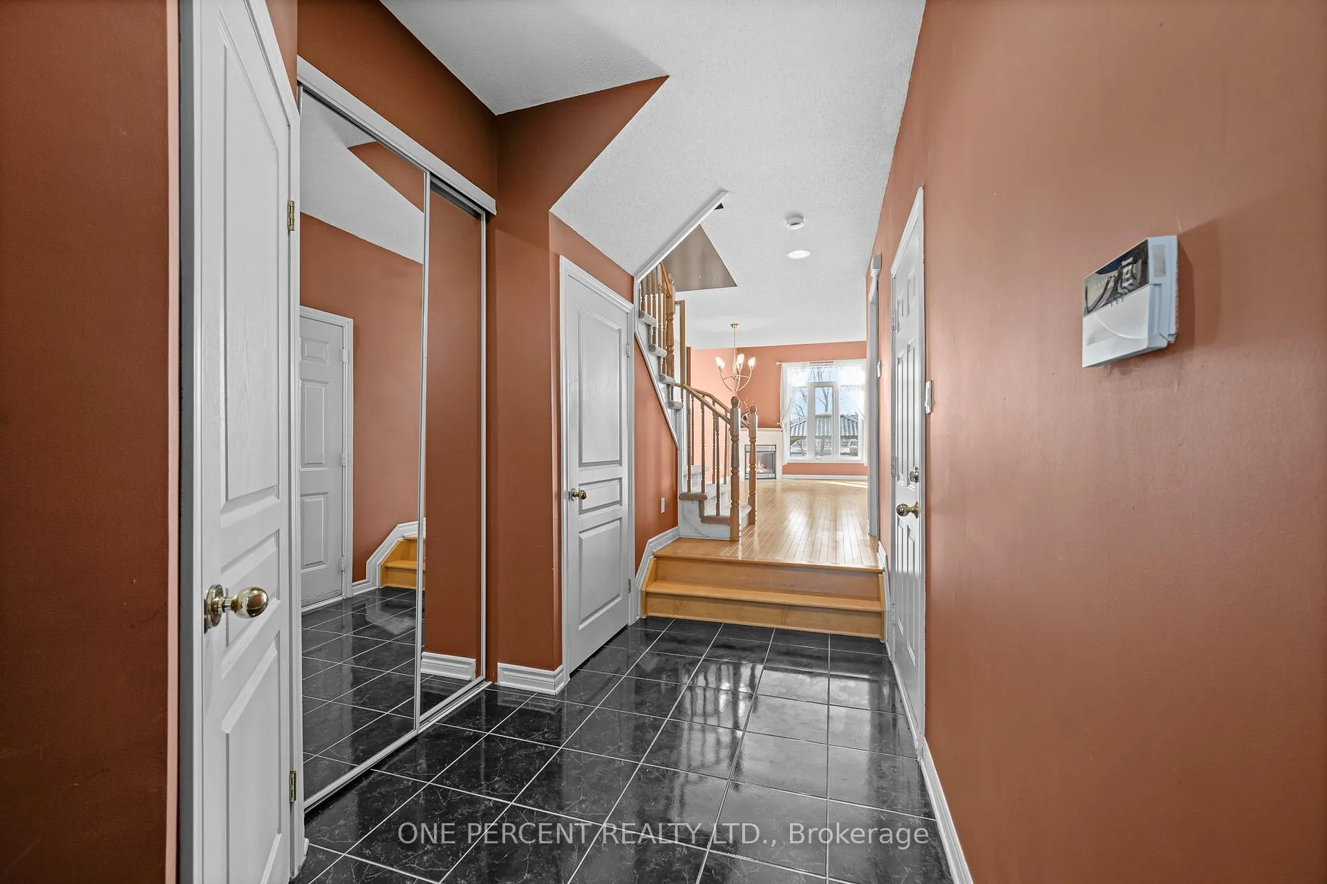Photo 3 of 867 Schooner Crescent, Ottawa, Riverside South/Gloucester Glen — HOMEH