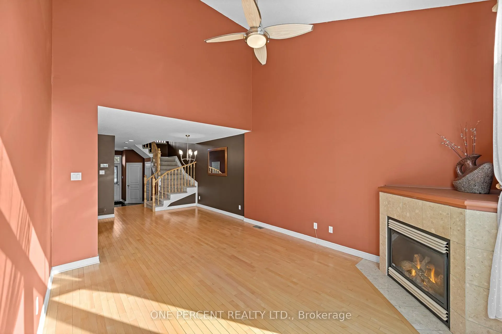 Photo 10 of 867 Schooner Crescent, Ottawa, Riverside South/Gloucester Glen — HOMEH