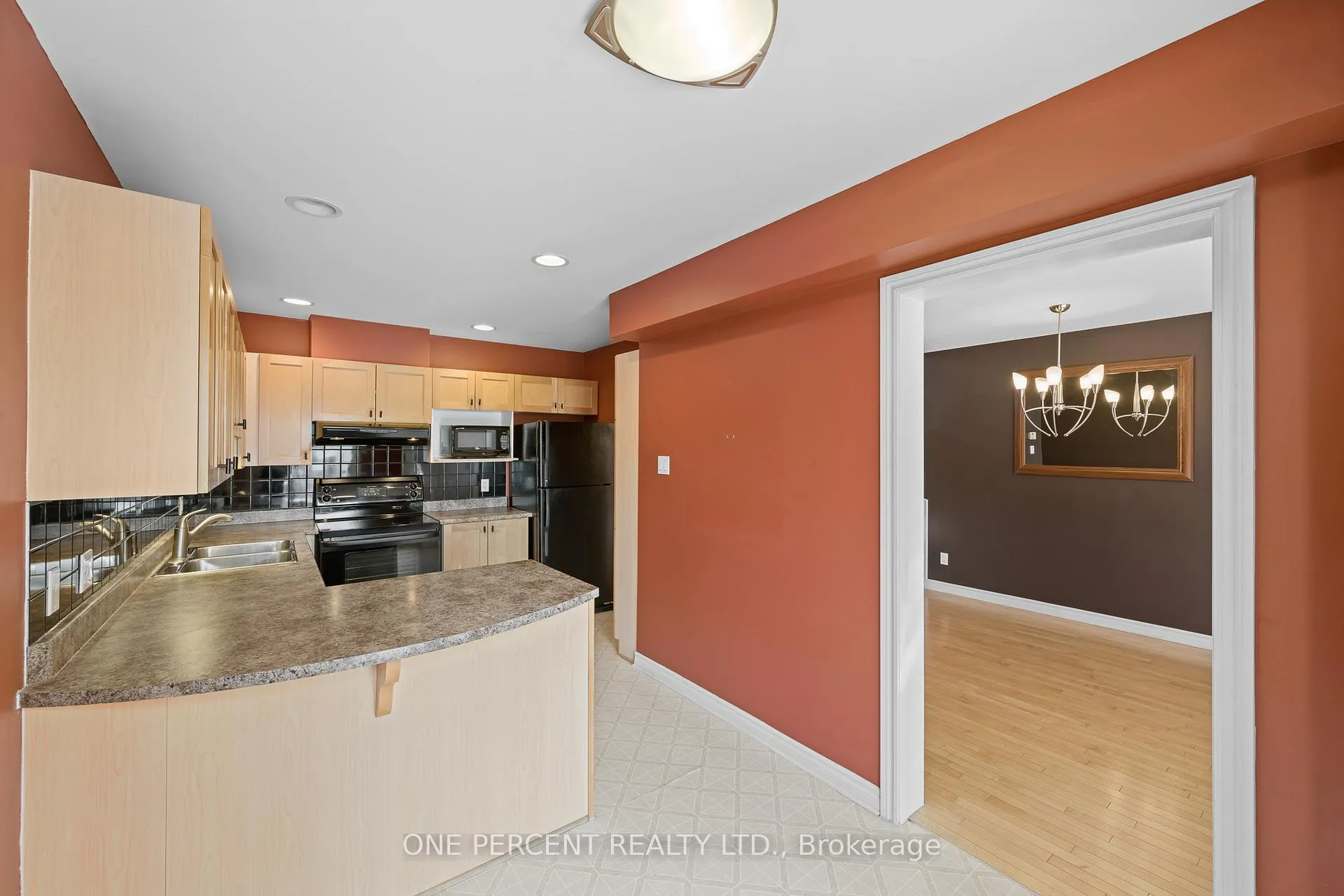 Photo 11 of 867 Schooner Crescent, Ottawa, Riverside South/Gloucester Glen — HOMEH