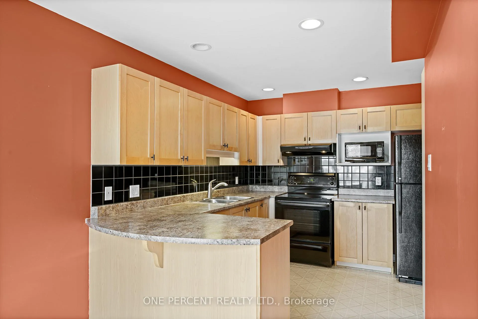 Photo 13 of 867 Schooner Crescent, Ottawa, Riverside South/Gloucester Glen — HOMEH
