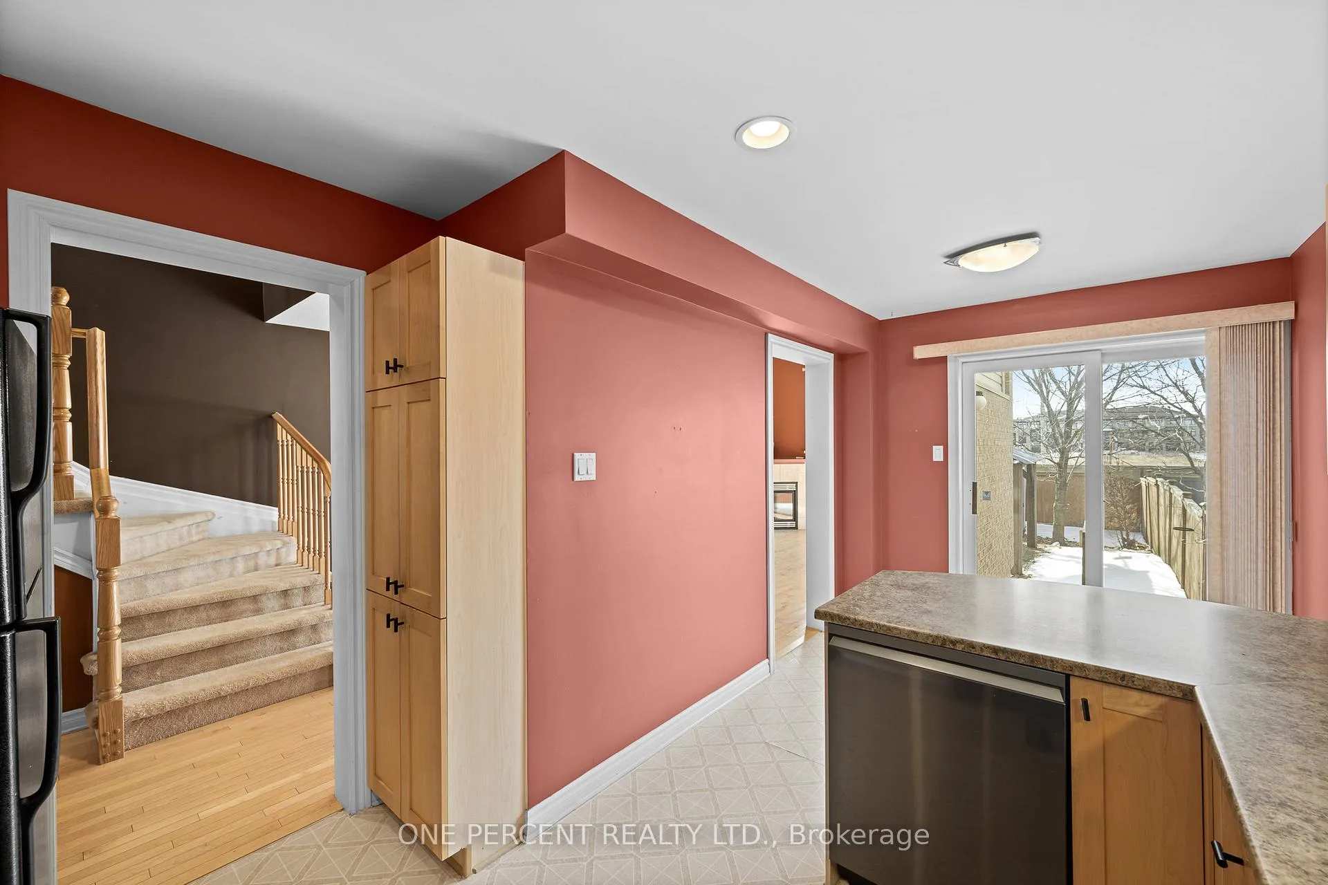 Photo 16 of 867 Schooner Crescent, Ottawa, Riverside South/Gloucester Glen — HOMEH