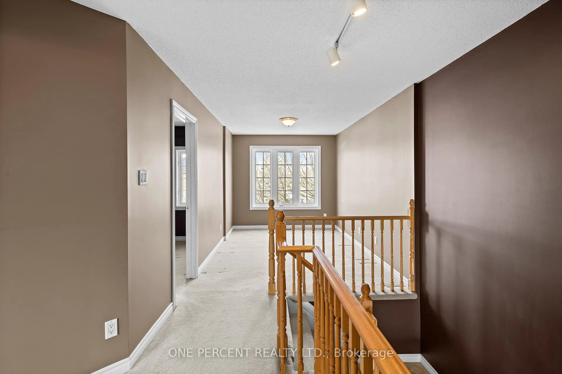 Photo 17 of 867 Schooner Crescent, Ottawa, Riverside South/Gloucester Glen — HOMEH